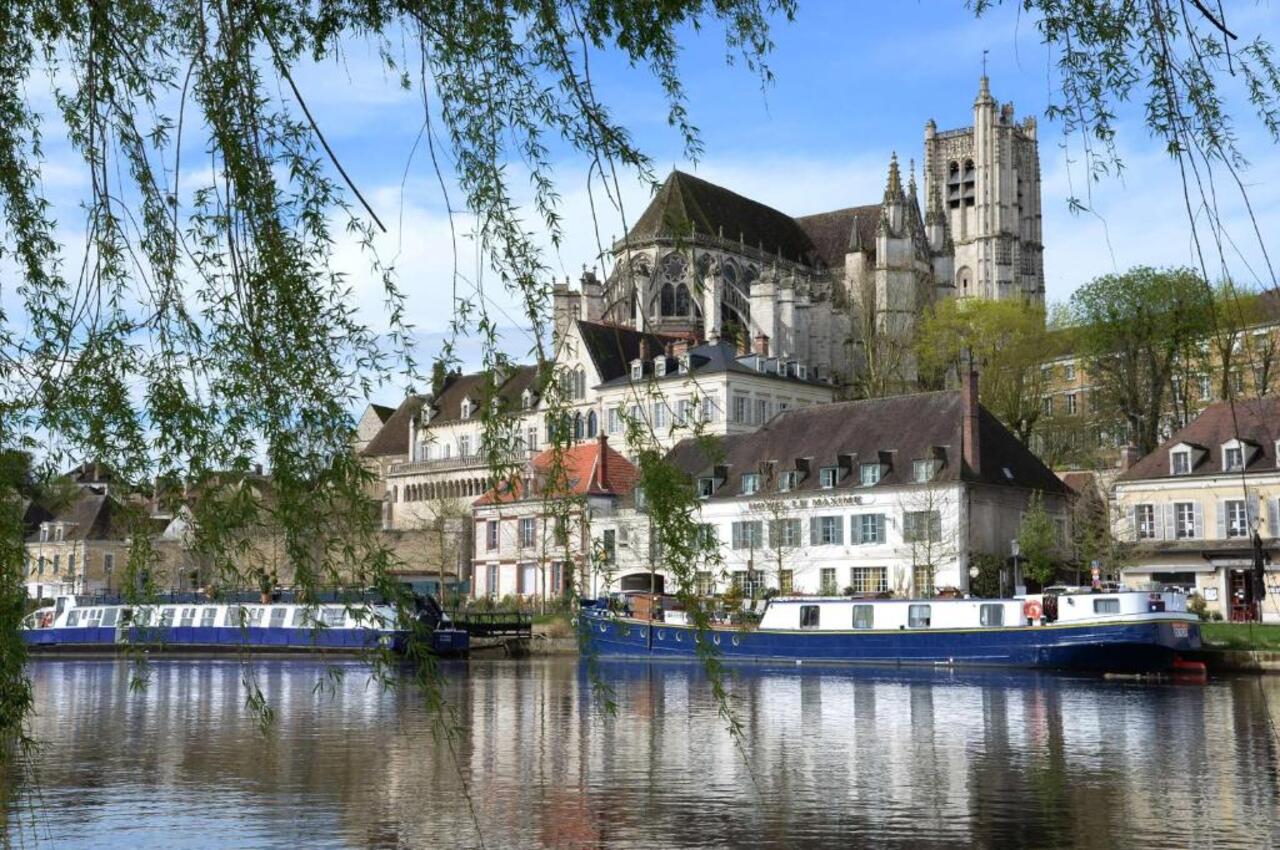 PI hotel auxerre (1)