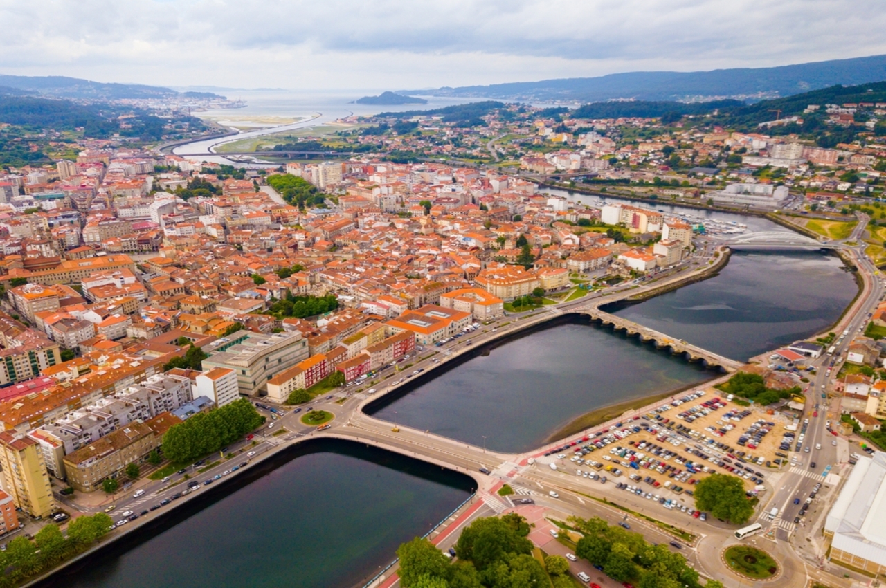 Aerial,View,On,The,City,Agen,France,High,Quality,Photo