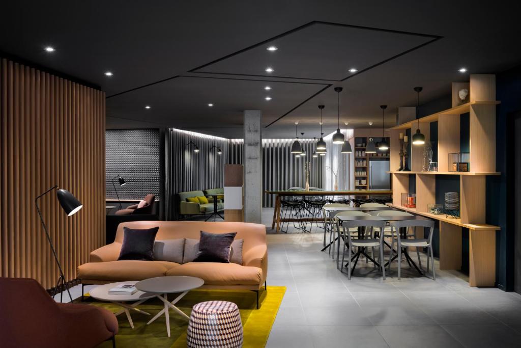 Booking hôtels nantes OKKO Hôtels Nantes Château2
