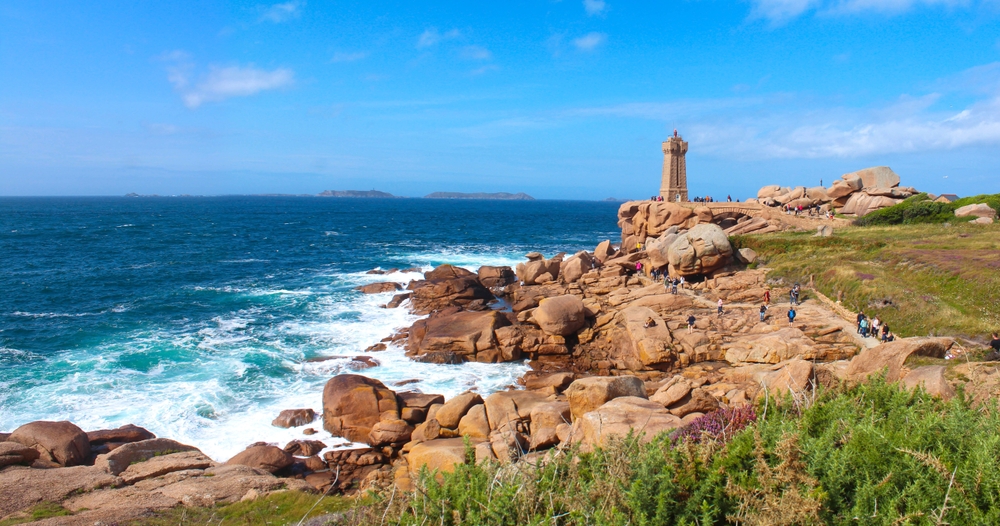 Ploumanac'h,And,Lighthouse,On,The,Pink,Granite,Coast,In,Brittany,
