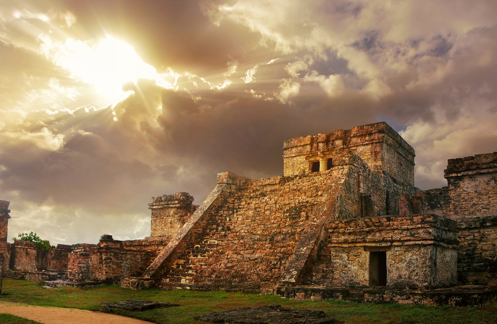 Castillo,Fortress,At,Sunrise,In,The,Ancient,Mayan,City,Of