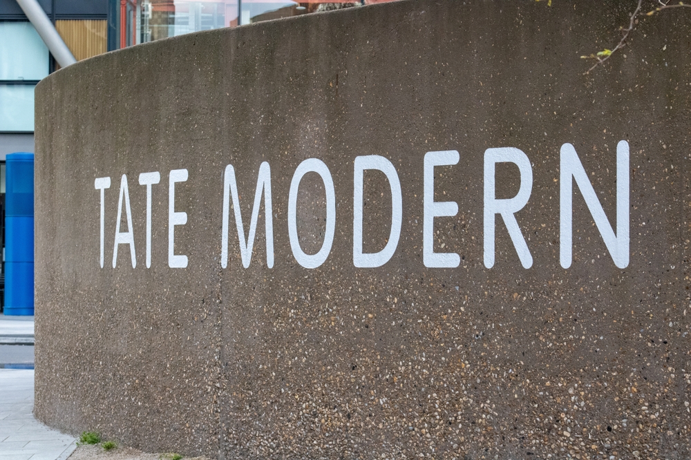 Tate,Modern,Entrance,Sign,Of,The,Famous,British,Museum