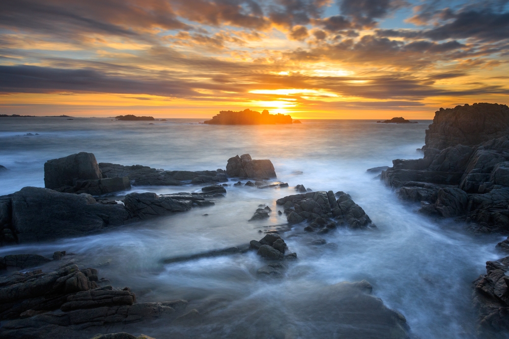 Sunset,Over,Cobo,Bay,,In,Guernsey,Channel,Islands.
